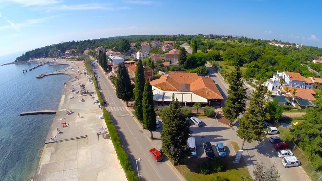 Apartments Residence V Porec Exterior photo